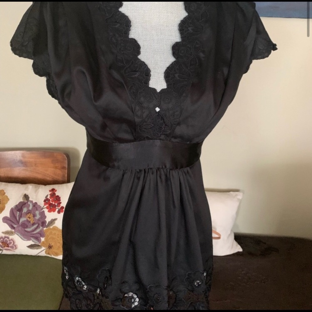 New! Bebe embroidered top! Never worn.
